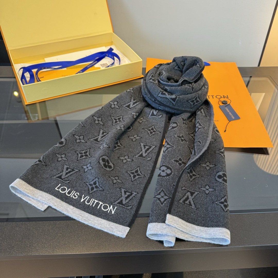 Louis Vuitton Gray Knit Scarf with Contrast Trim — front