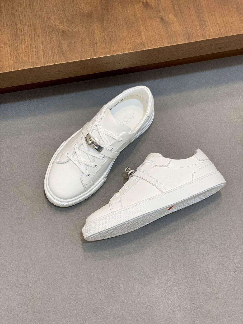 Men's Low-Top Lace-Up Sneakers — front