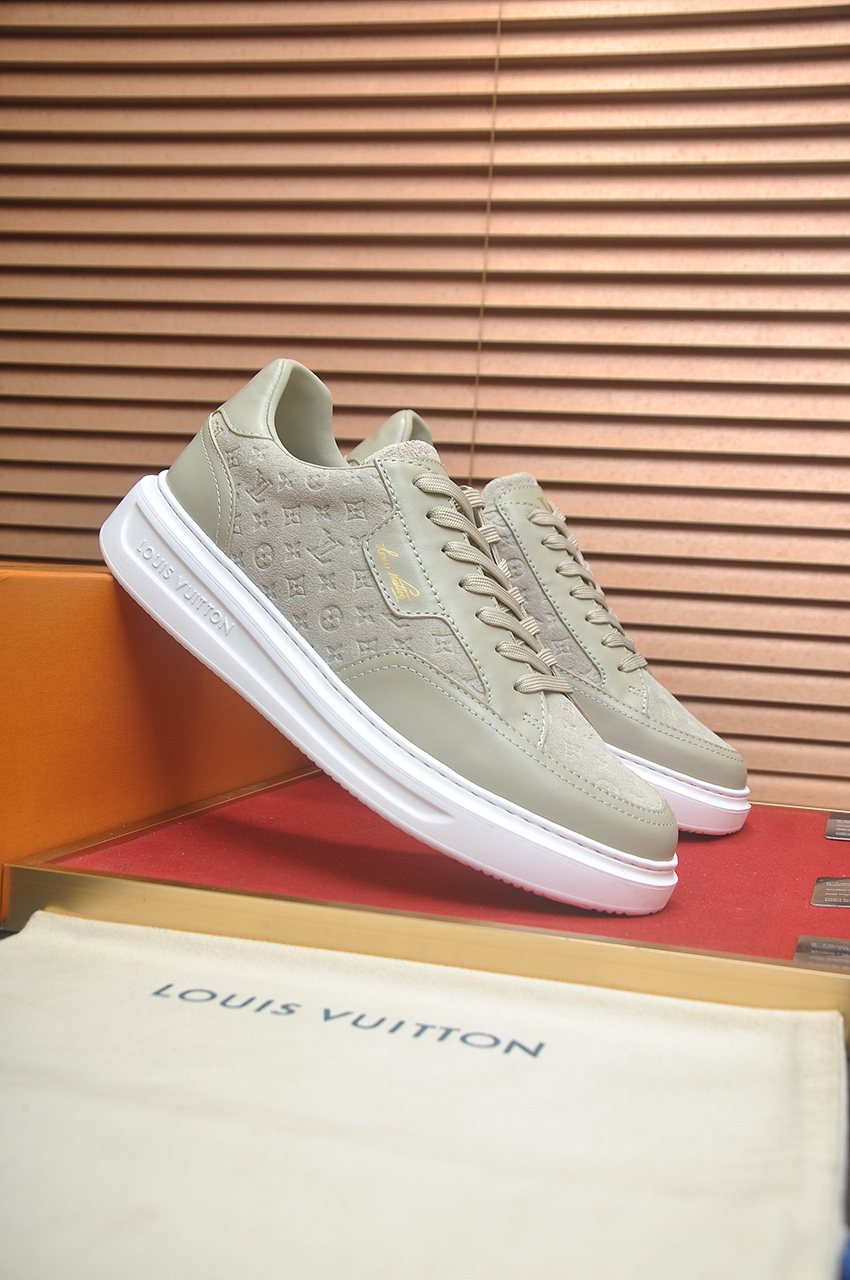 Louis Vuitton Textured Low-Top Sneakers — front