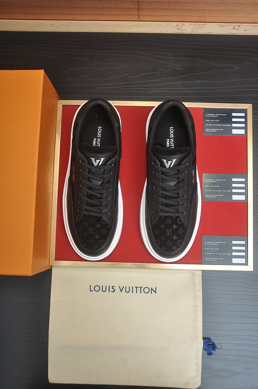 Louis Vuitton Textured Low-Top Sneakers — hero