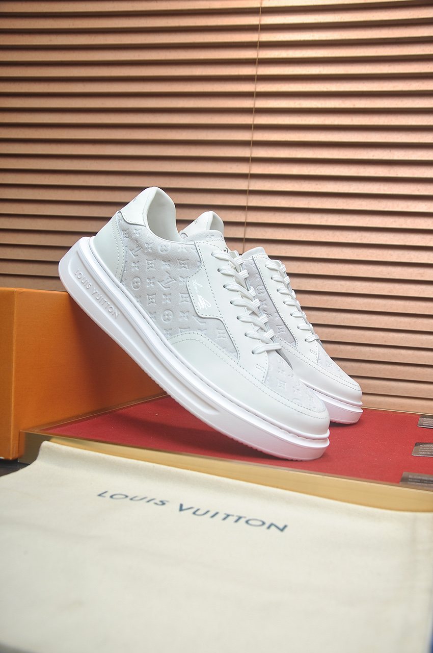 Louis Vuitton Textured Low-Top Sneakers — front