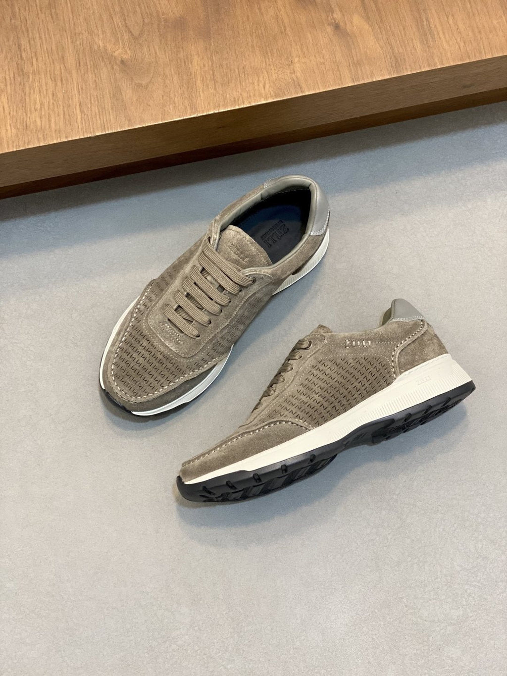 Zilli Stitched Low-Top Sneakers — front
