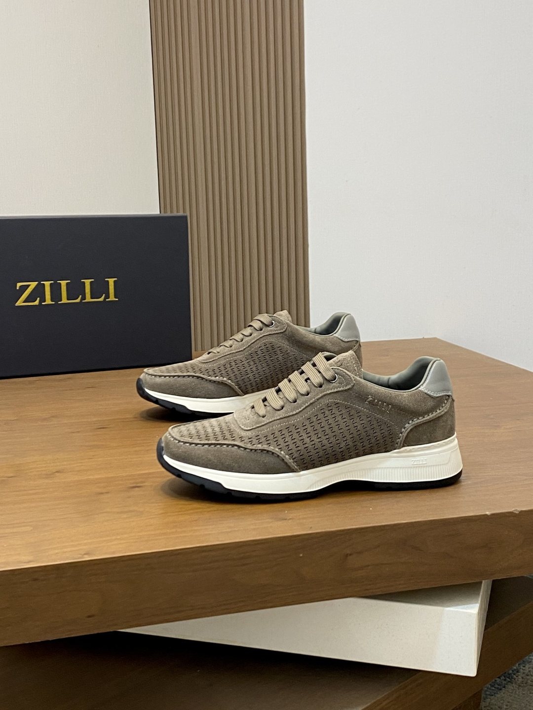 Zilli Stitched Low-Top Sneakers — front