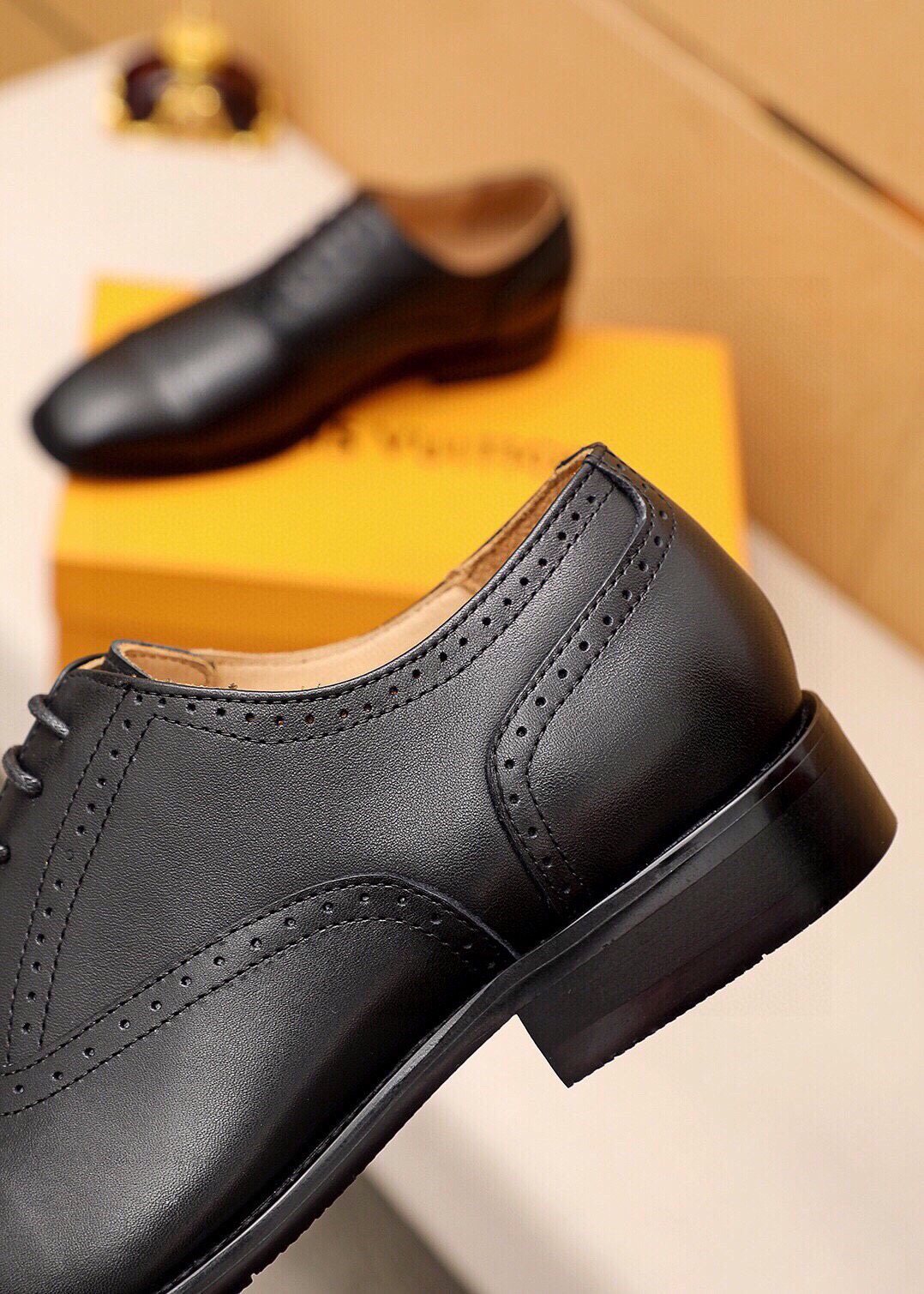 Louis Vuitton Cap-Toe Oxford Dress Shoes — detail