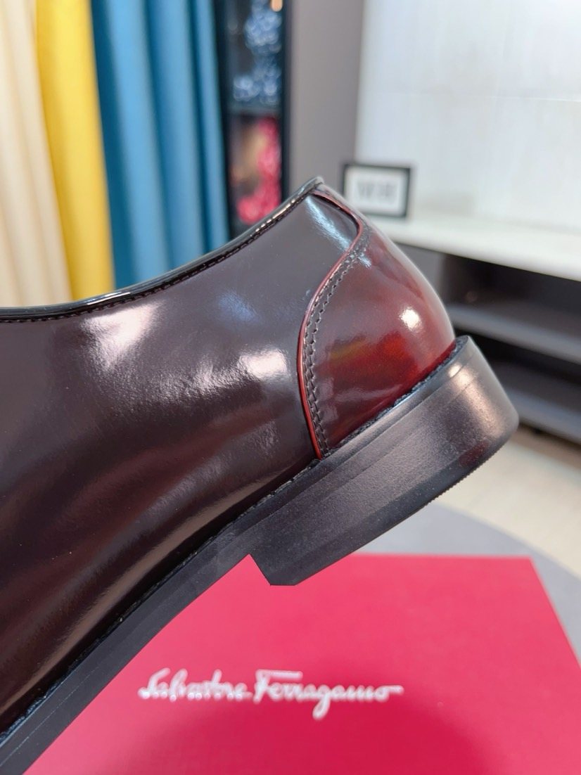 Ferragamo Plain-Toe Leather Lace-Up Dress Shoes — side