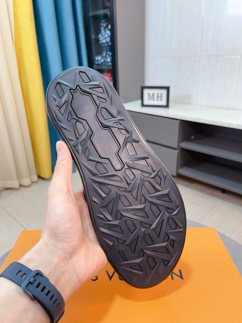 Louis Vuitton Brown Strap Thong Sandals — back