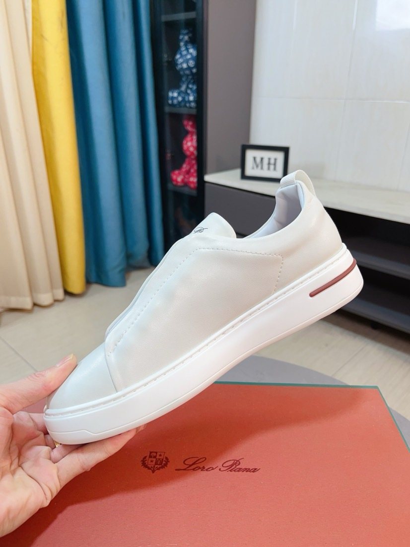 Loro Piana Contrast Stripe Low-Top Sneakers — model