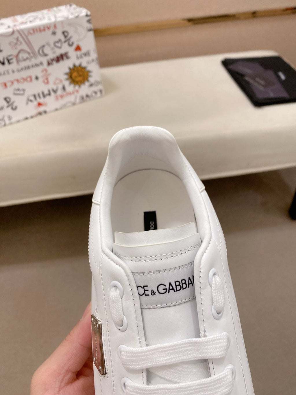 Dolce & Gabbana Low-Top Lace-Up Sneakers — detail