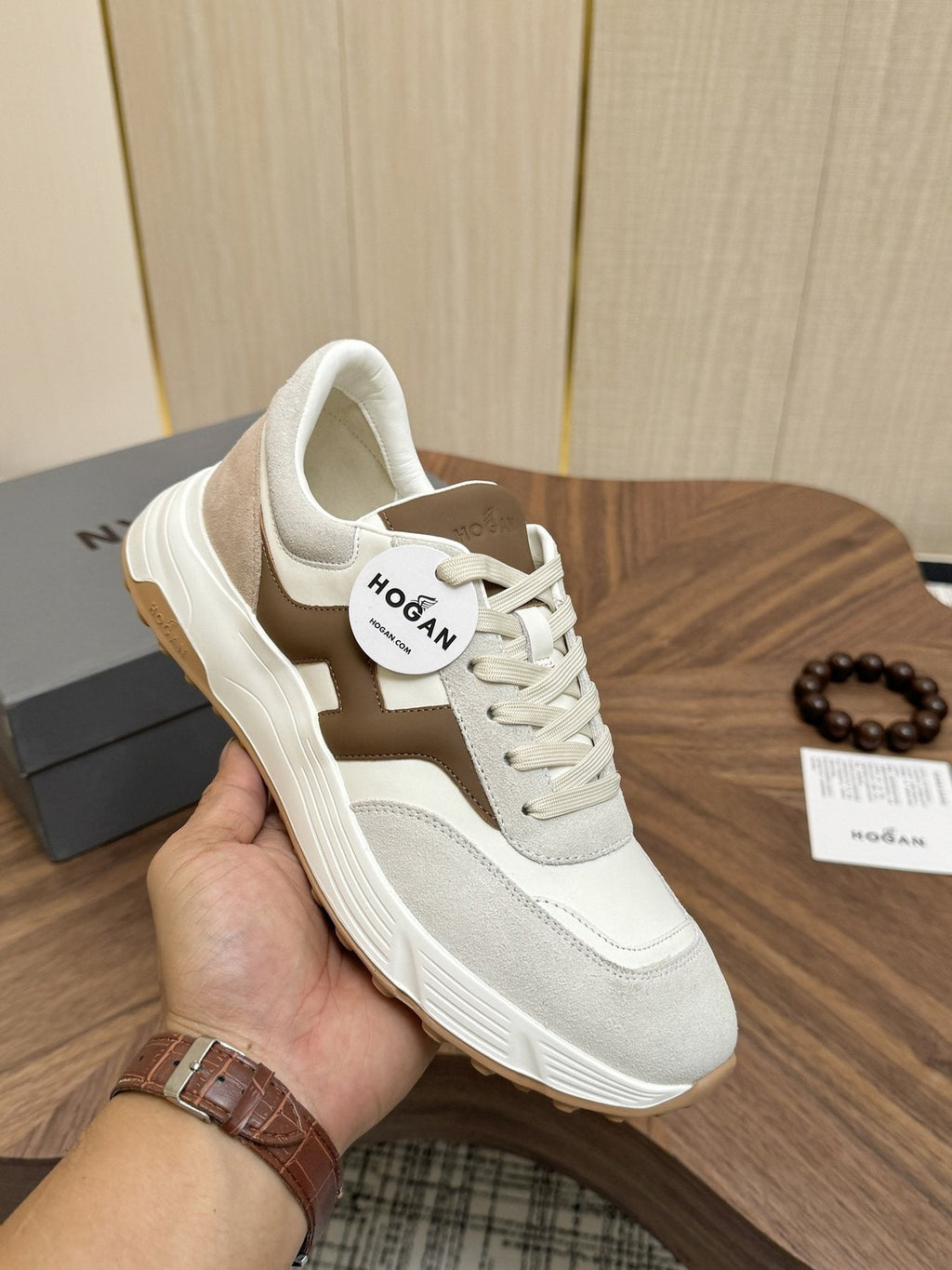 Hogan Black Low-Top Sneakers — model