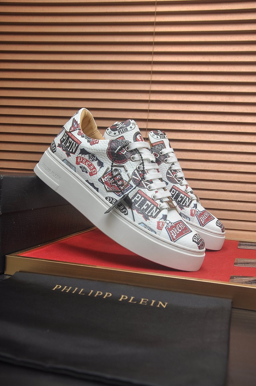Philipp Plein Graphic Print Low-Top Sneakers — front