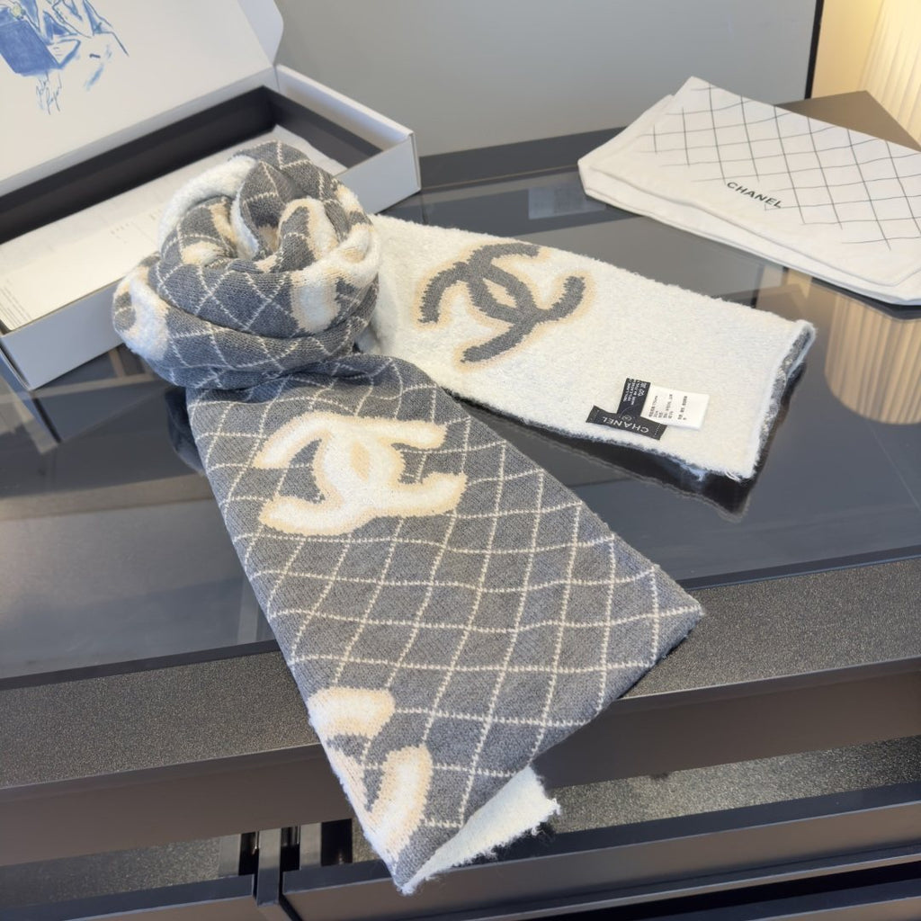 Chanel Grid Pattern Knit Scarf — front
