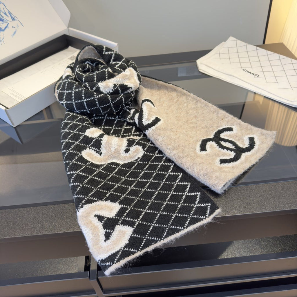 Chanel Grid Pattern Knit Scarf — front
