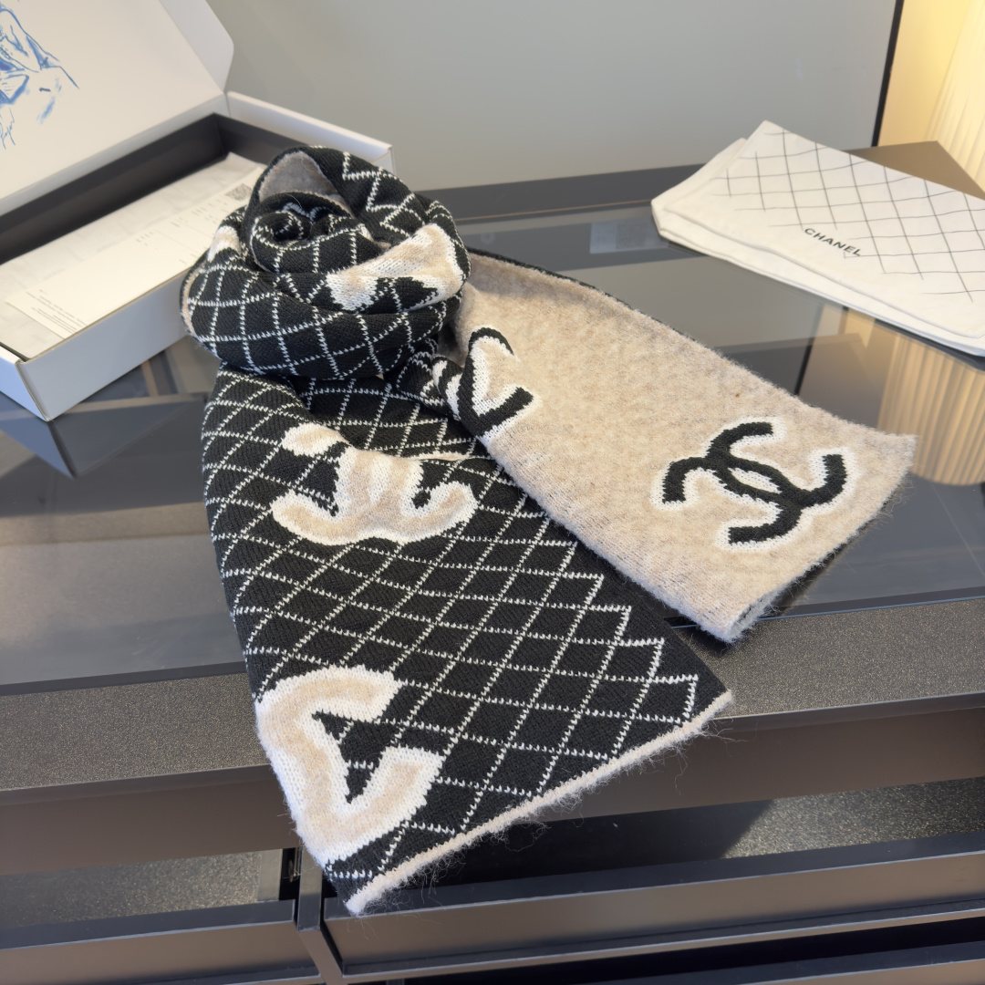 Chanel Grid Pattern Knit Scarf — front