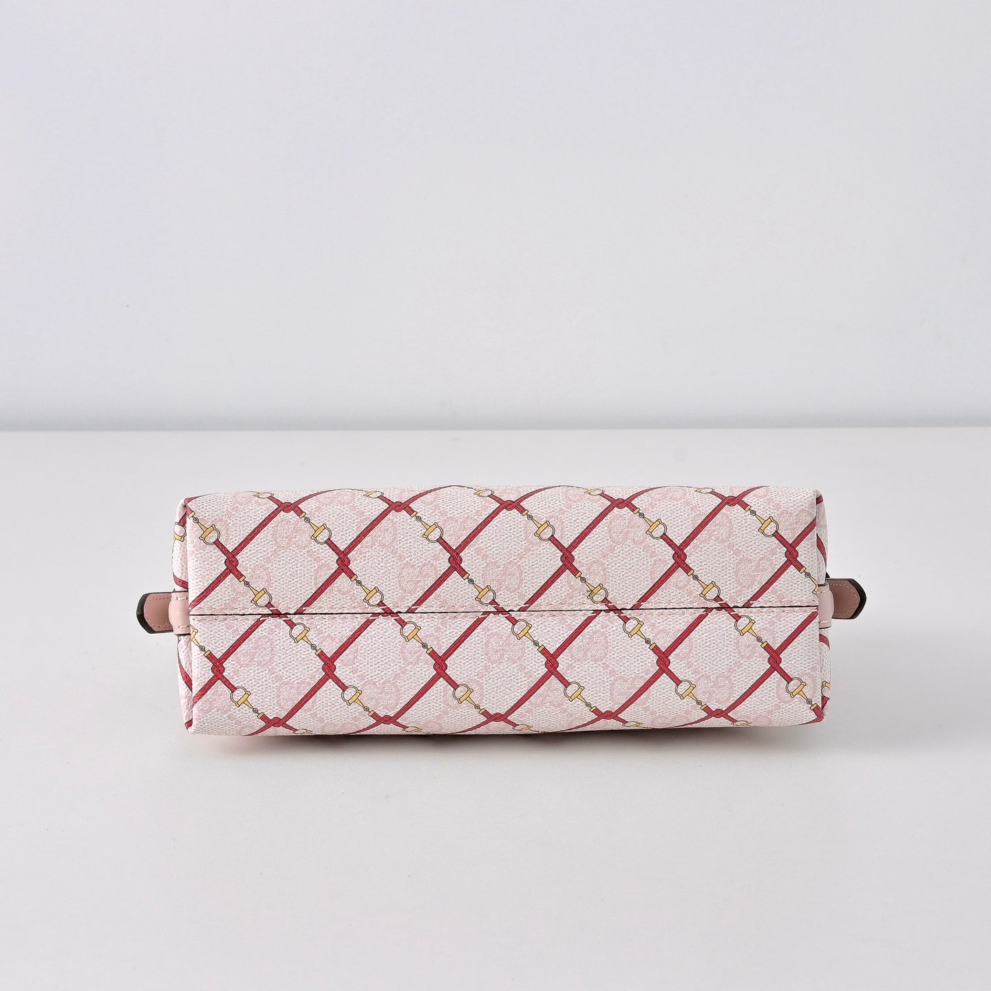 Gucci GG Emblem New Year Limited Shoulder Bag – 847450