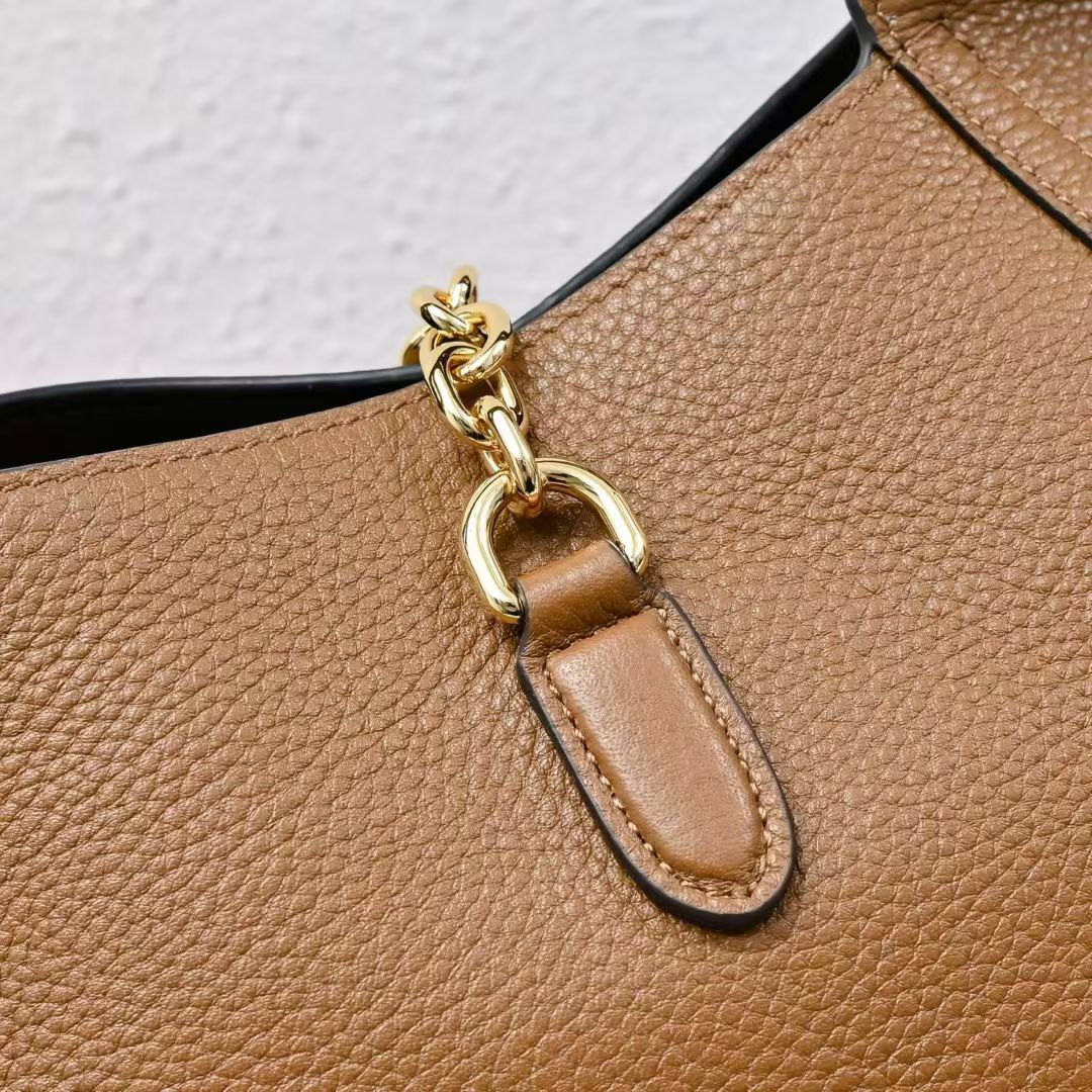 Gucci Softbit Medium Top Handle Bag – 837467