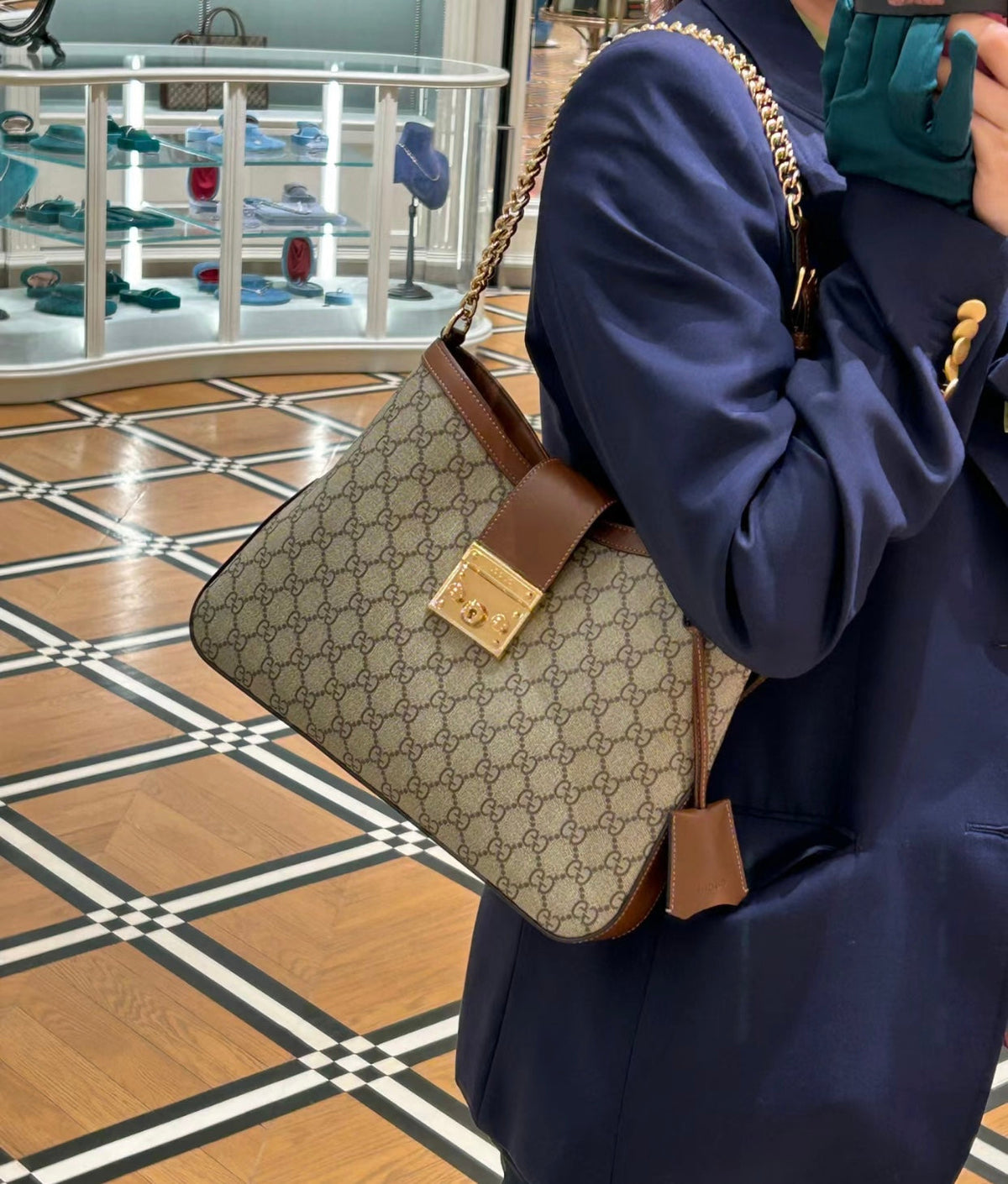 Gucci Padlock Shoulder Bag – 795113