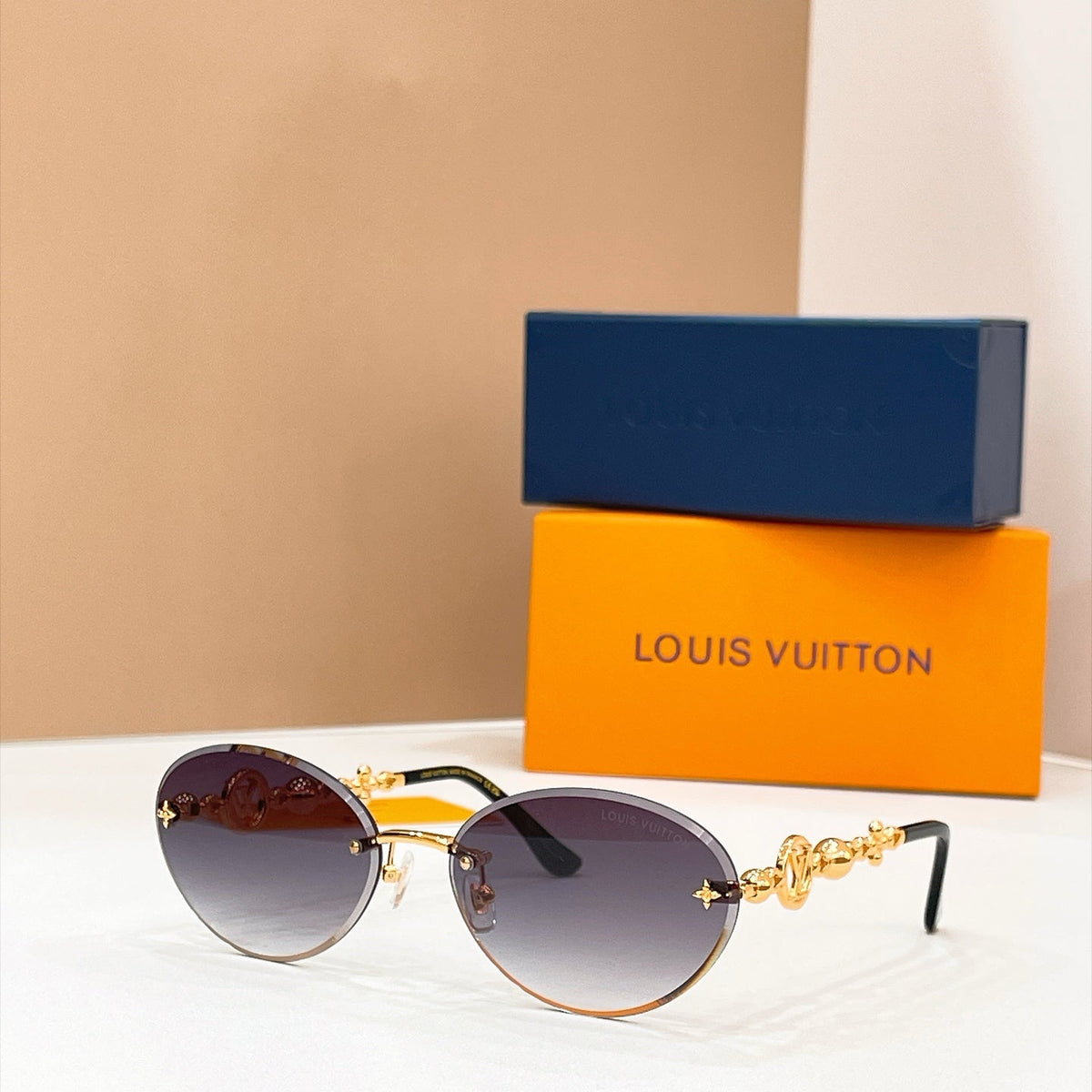 Louis Vuitton Sunglasses – Z7529U